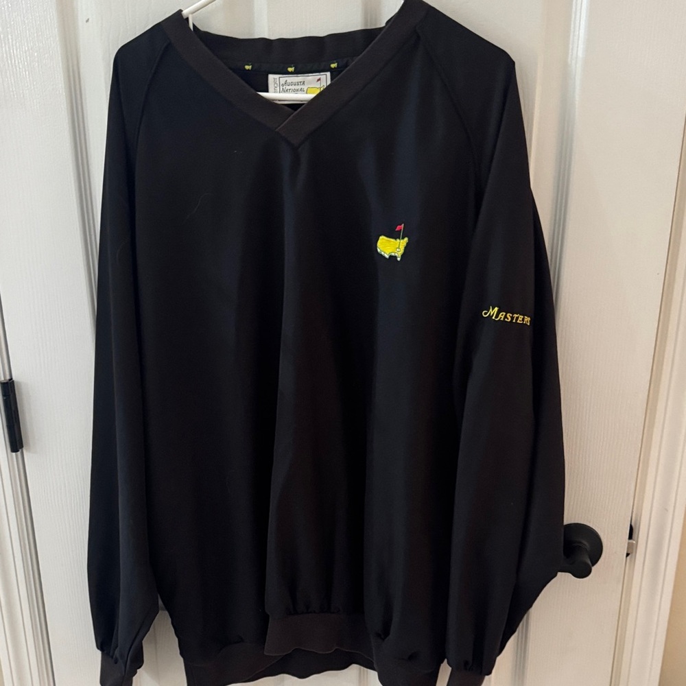 Masters V-Neck pullover